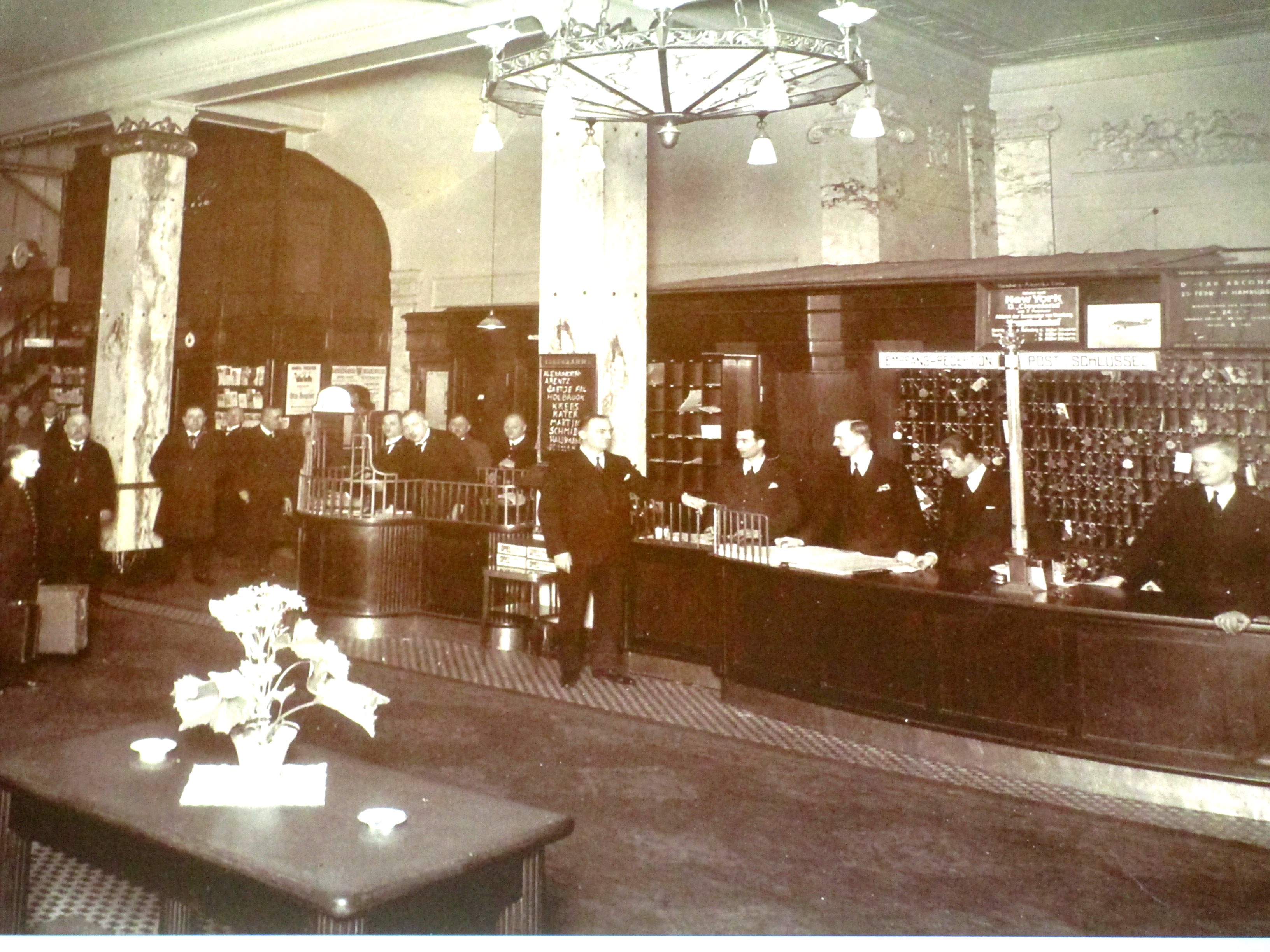 Hamburg_Reichshof Hotel historic photo 1910