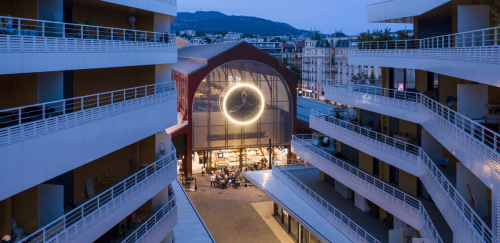 Nice Gare du Sud res buildings exterior with residential apartments (photo courtesy Reichen et Robert Architectes)
